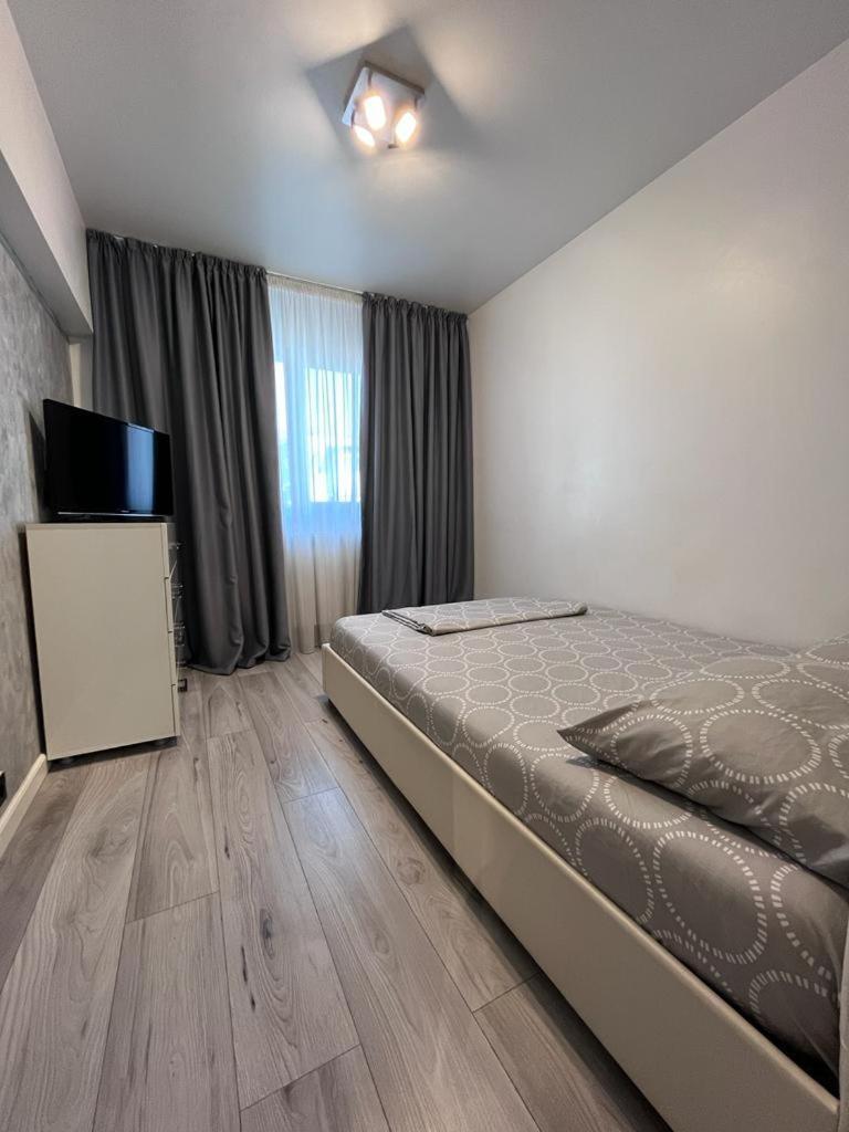 Elegant & Silver Luxury Apartament Craiova Eksteriør bilde